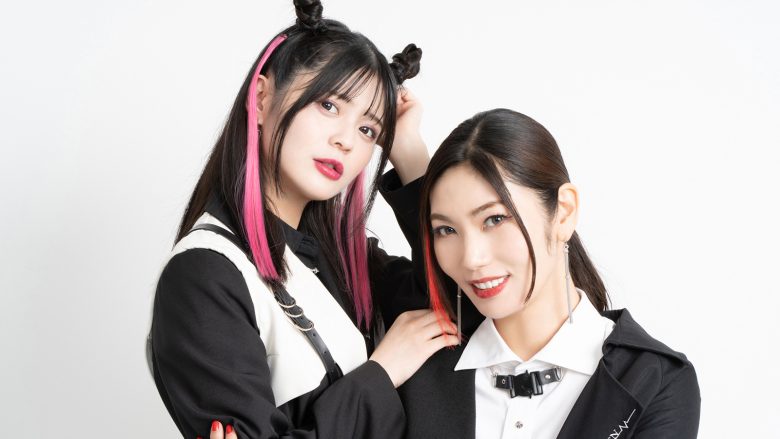 RAISE A SUILEN、名乗りを込めた王道の新曲と英語詞セルフカバーを携え、世界へ――Raychell・紡木吏佐、ニューシングル「-N-E-M-E-S-I-S-」リリースインタビュー